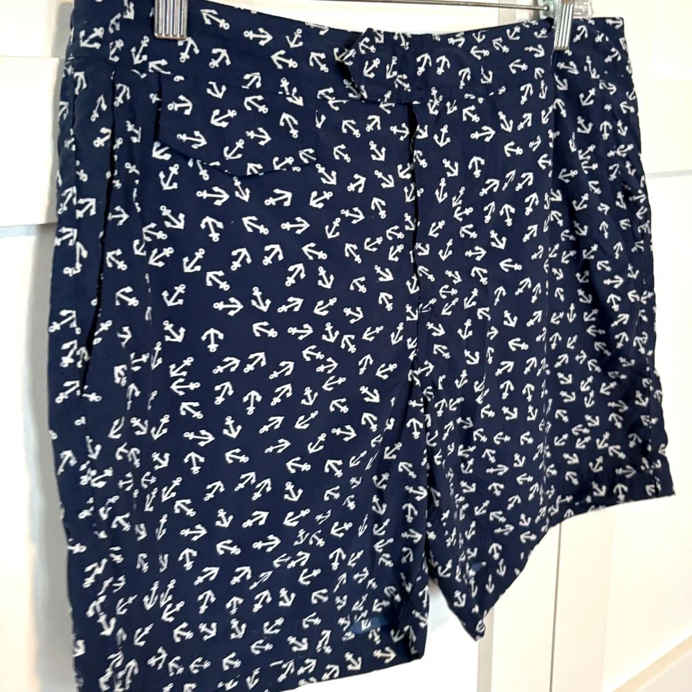 J. Crew make splash